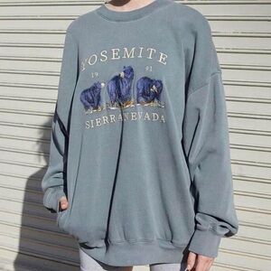 Brandy Melville Yosemite Sierra Nevada Sweatshirt
